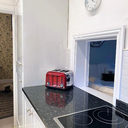 Elegant Georgian Apartment In Bath'S Iconic Centre Εξωτερικό φωτογραφία